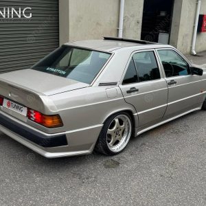 Mercedes Benz W201 190 Body Kit AMG LOOK – Bild 15