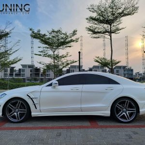 Mercedes Benz CLS W218 Full Body Kit – Bild 17